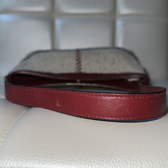 Burberry London wool nova check pochette baguette purse - Picture 9 of 13